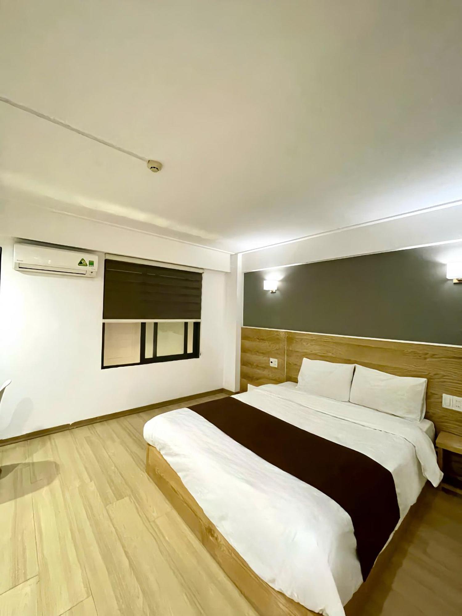 Roxana Hotel 3*